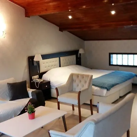 Tala Boutique Hotel 2*